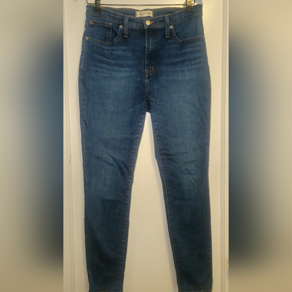 Madewell Straight Leg Jeans in Medium Blue Wash